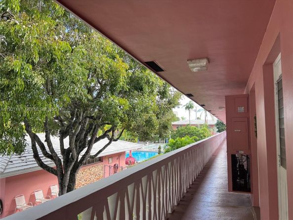 300 NE 20th St 406, Boca Raton FL 33431