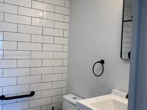 300 NE 20th St 406, Boca Raton FL 33431