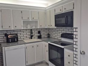 4751 NW 21st St 407, Lauderhill FL 33313