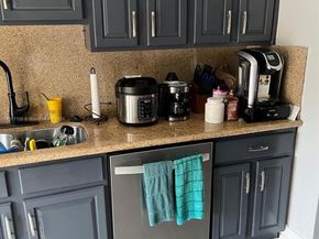 6105 Funston St, Hollywood FL 33023