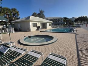 6073 Balboa Cir 204, Boca Raton FL 33433