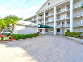 6073 Balboa Cir 204, Boca Raton FL 33433