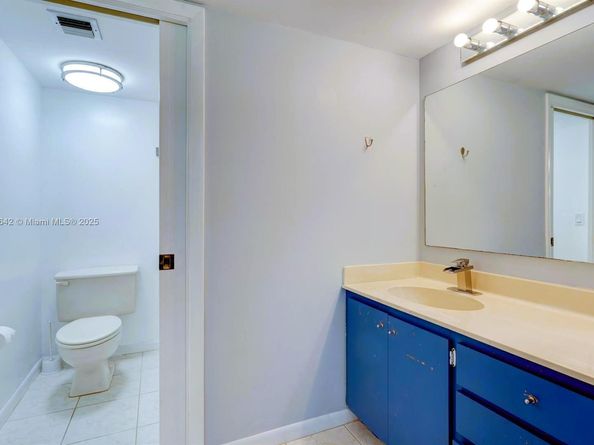 6073 Balboa Cir 204, Boca Raton FL 33433