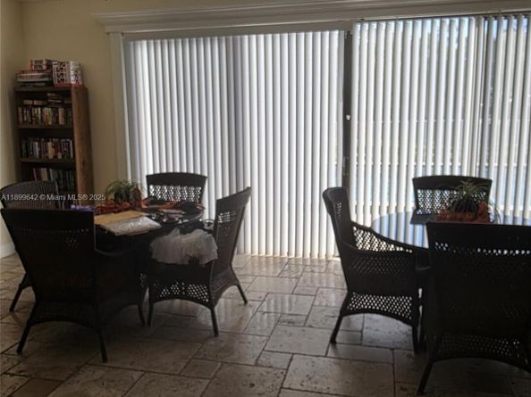 6073 Balboa Cir 204, Boca Raton FL 33433