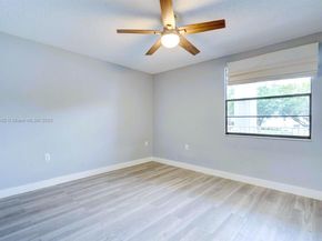 6073 Balboa Cir 204, Boca Raton FL 33433