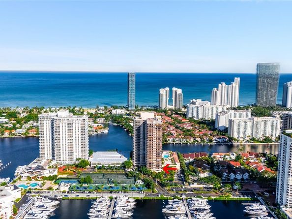 19667 Turnberry Way 3D, Aventura FL 33180