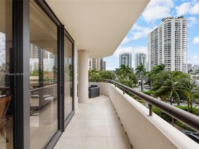 19667 Turnberry Way 3D, Aventura FL 33180