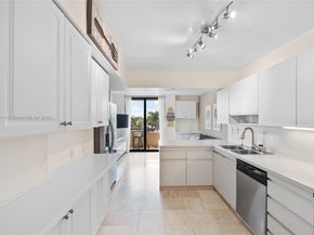 19667 Turnberry Way 3D, Aventura FL 33180