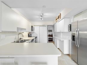 19667 Turnberry Way 3D, Aventura FL 33180