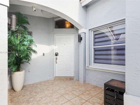 19020 NW 54th Ave, Miami Gardens FL 33055