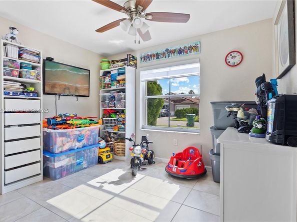 19020 NW 54th Ave, Miami Gardens FL 33055