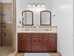 19020 NW 54th Ave, Miami Gardens FL 33055