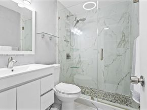 19020 NW 54th Ave, Miami Gardens FL 33055