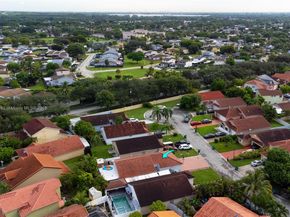 19020 NW 54th Ave, Miami Gardens FL 33055