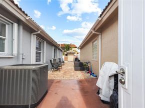 19020 NW 54th Ave, Miami Gardens FL 33055