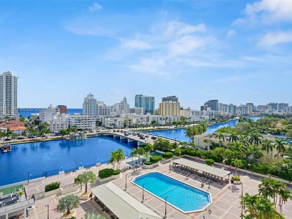 4101 Pine Tree Dr 919, Miami Beach FL 33140