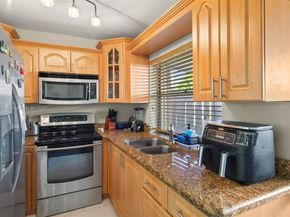 17214 NW 66th Ct, Hialeah FL 33015