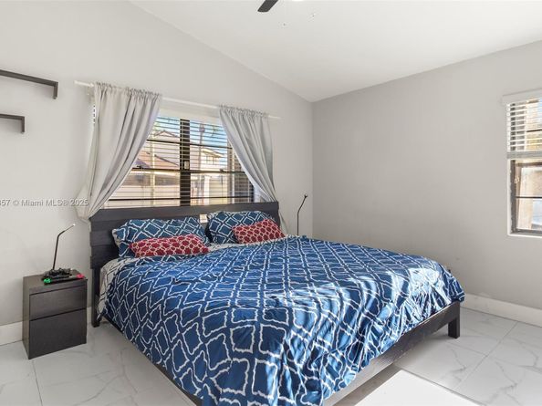 17214 NW 66th Ct, Hialeah FL 33015