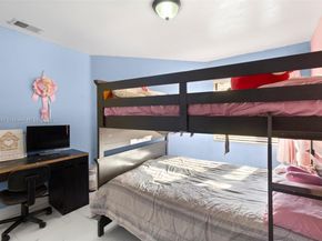 17214 NW 66th Ct, Hialeah FL 33015