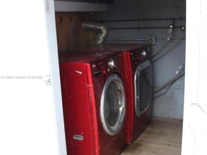 Undisclosed Address #A11840213, Hollywood FL 33024