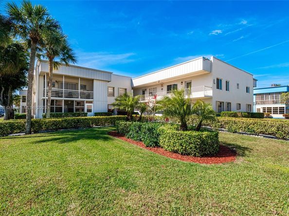576 Burgundy L 576, Delray Beach FL 33484
