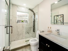 5820 SW 17th St, Plantation FL 33317