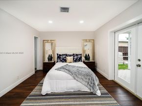 5820 SW 17th St, Plantation FL 33317