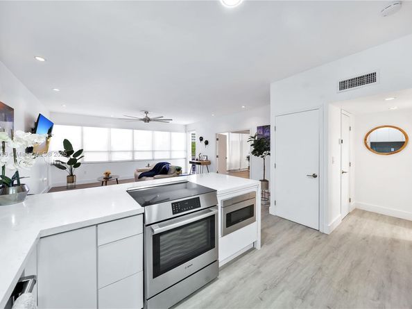 11 Island Ave 309, Miami Beach FL 33139