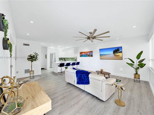 11 Island Ave 309, Miami Beach FL 33139