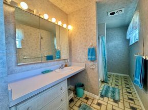 845 NE 127th St, North Miami FL 33161