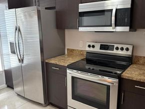 3145 SW 50th St 3145, Dania Beach FL 33312