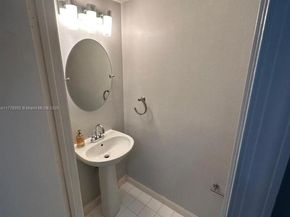 3145 SW 50th St 3145, Dania Beach FL 33312