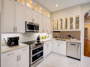 963 S Harbor Vw S, Hollywood FL 33019