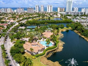 963 S Harbor Vw S, Hollywood FL 33019