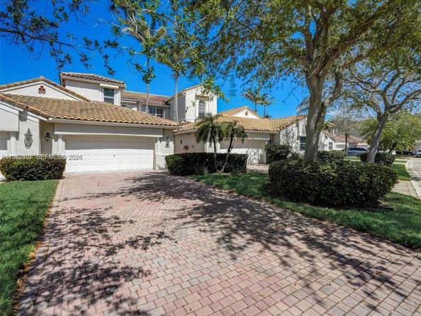 963 S Harbor Vw S, Hollywood FL 33019