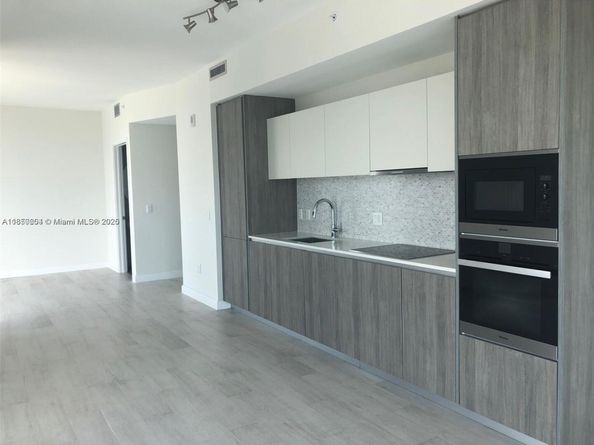 2900 NE 7th Ave 3409, Miami FL 33137