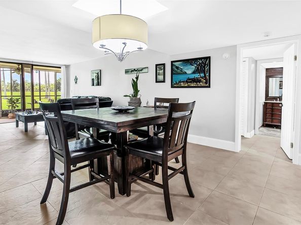16400 Golf Club Rd 111, Weston FL 33326