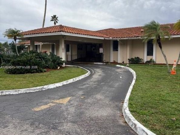 4174 Inverrary Dr 914, Lauderhill FL 33319
