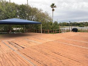 4174 Inverrary Dr 914, Lauderhill FL 33319