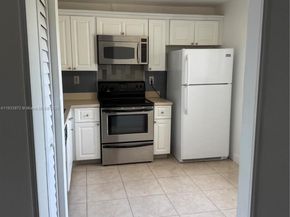 731 N Pine Island Rd 306, Plantation FL 33324