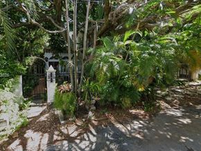 701 NE 67th St, Miami FL 33138