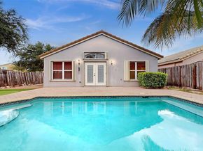 2004 SE 15th St, Homestead FL 33035