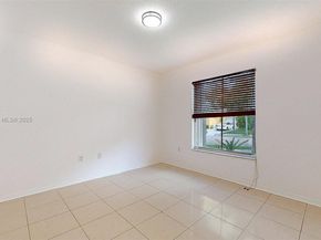 2004 SE 15th St, Homestead FL 33035