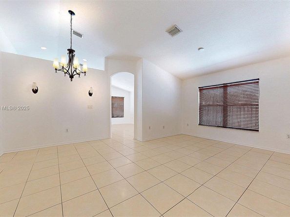 2004 SE 15th St, Homestead FL 33035