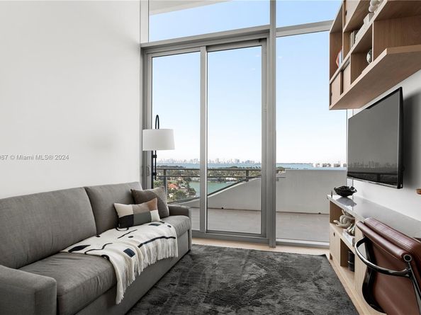 6800 Indian Creek Dr PH2, Miami Beach FL 33141