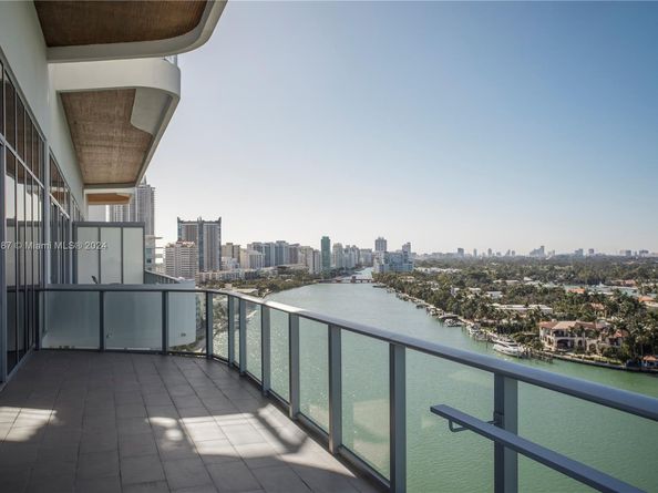 6800 Indian Creek Dr PH2, Miami Beach FL 33141