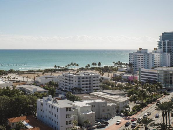 6800 Indian Creek Dr PH2, Miami Beach FL 33141