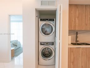 3131 NE 188th St 2605, Aventura FL 33180