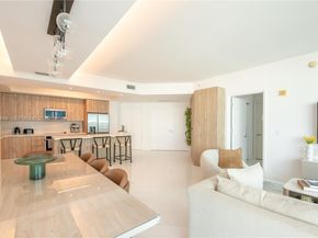 3131 NE 188th St 2605, Aventura FL 33180