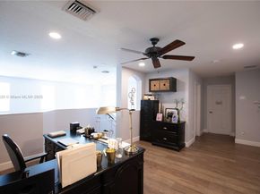 4450 Laurel Pl, Weston FL 33332